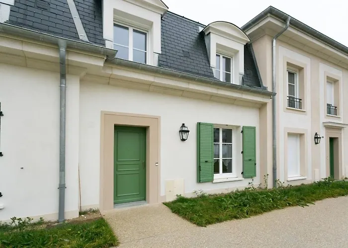Big House 2 Minutes From Disneyland Paris