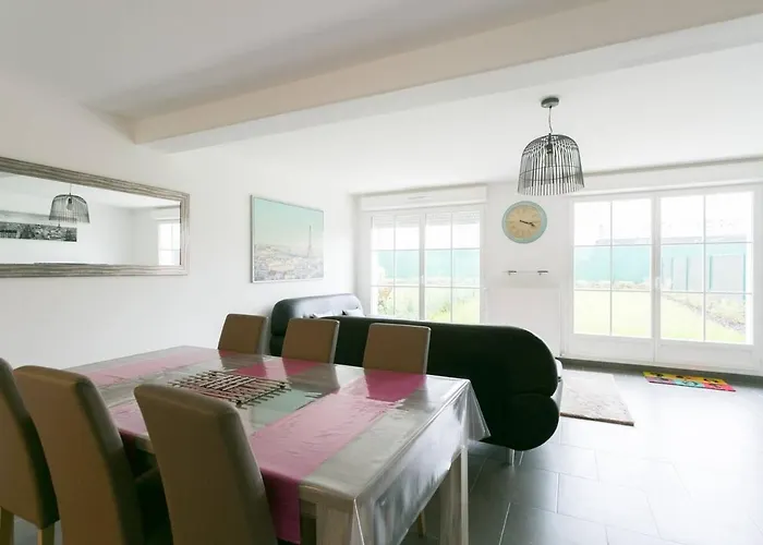 Big House 2 Minutes From Disneyland Paris