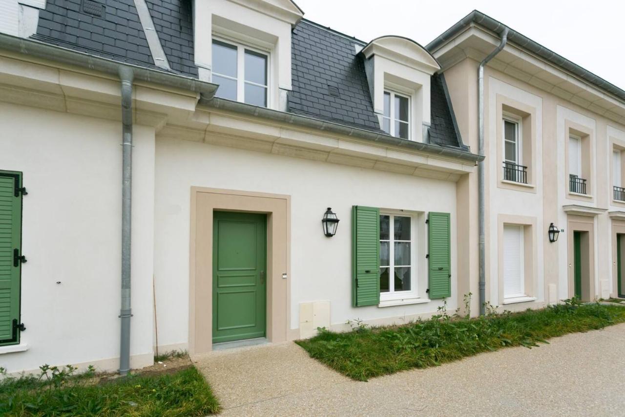 Big House 2 Minutes From Disneyland Paris Villa *